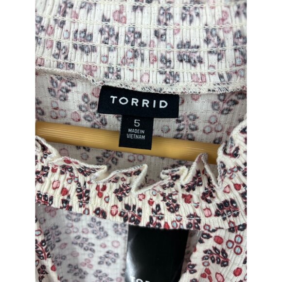 Torrid Ribbed Textured Jersey Choker Neck Smocked Bottom Top Cream 5X NEW - Picture 5 of 7